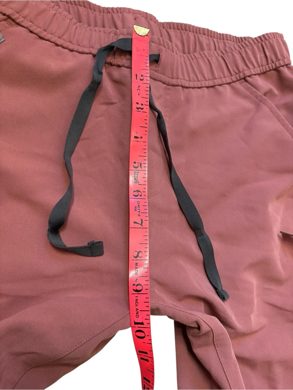 Figs Men’s Tansen Jogger Scrub Pants in Mauve Size Small Short